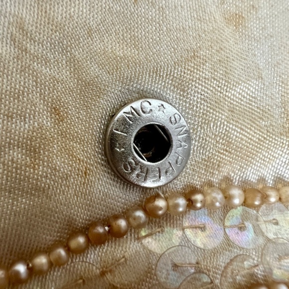 Vintage Cream and Gold Sequined Beaded Evening Dainty Clutch Purse Bag - Picture 3 of 10